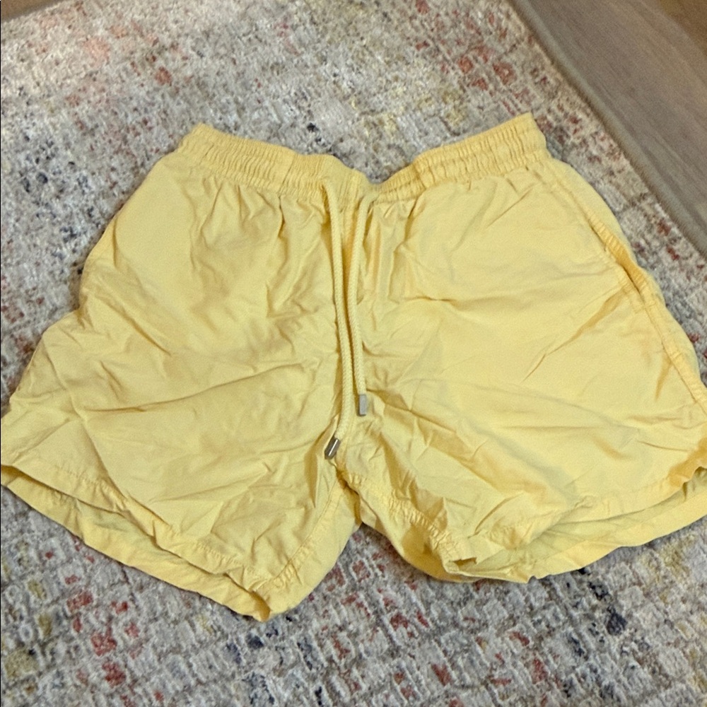Vilebrequin Men's Casual Drawstring Swim Shorts in Pale Yellow